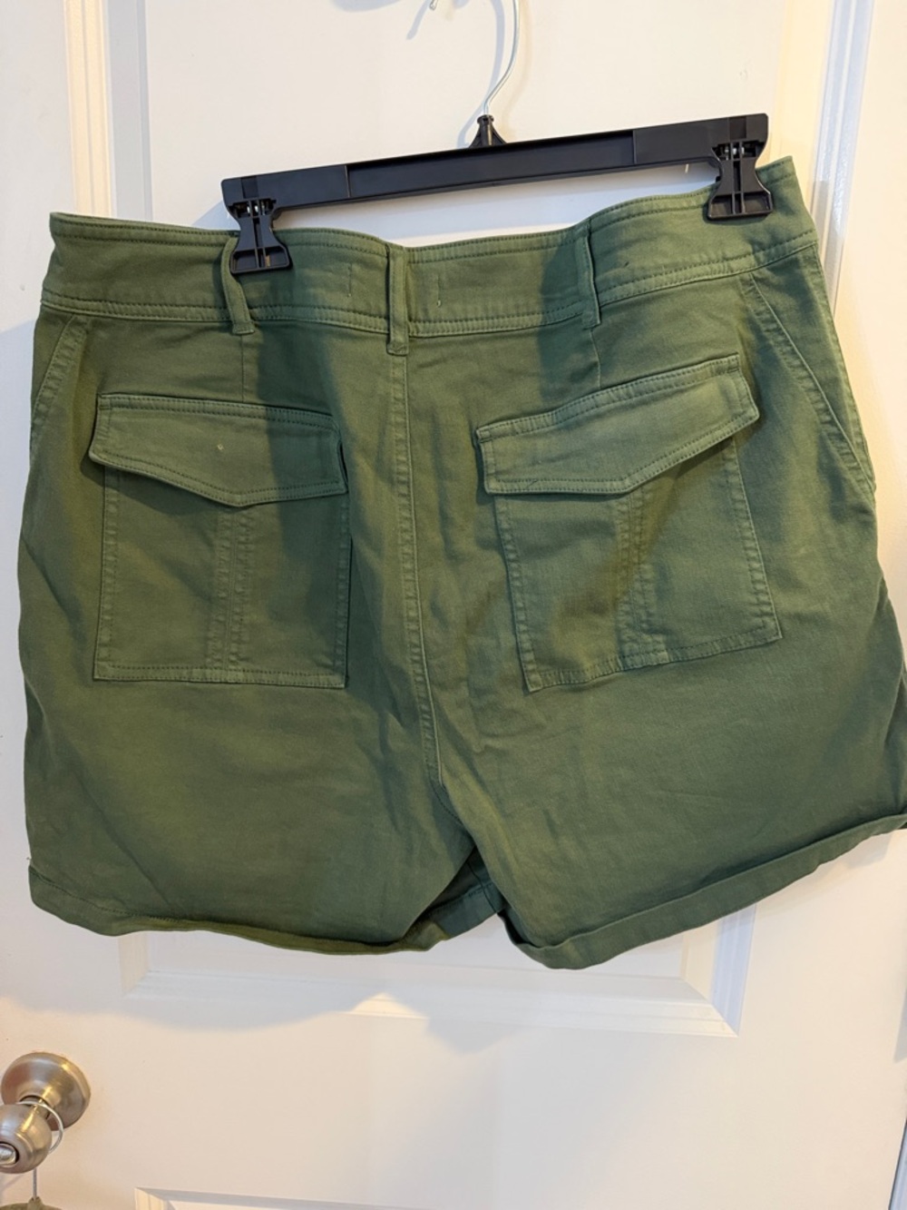 Classic Utility Green Women’s Shorts - Picture 3 of 3